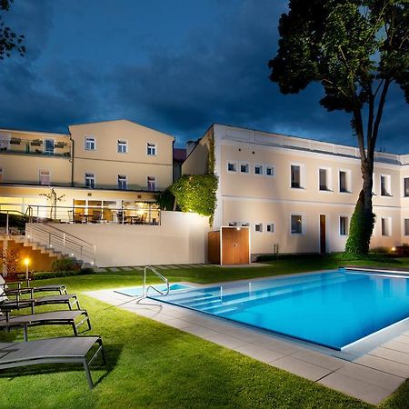 Hotel Reza Франтишкови-Лазне Экстерьер фото