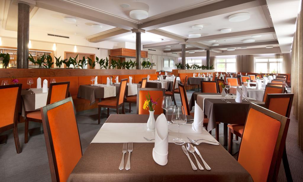 Hotel Reza Франтишкови-Лазне Экстерьер фото