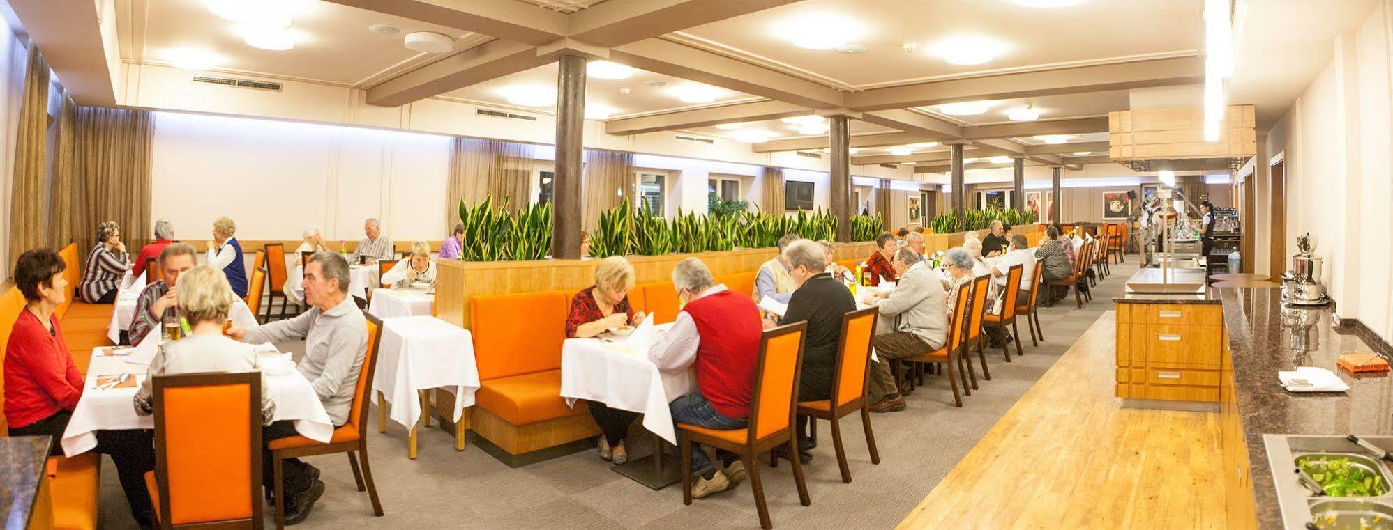 Hotel Reza Франтишкови-Лазне Экстерьер фото